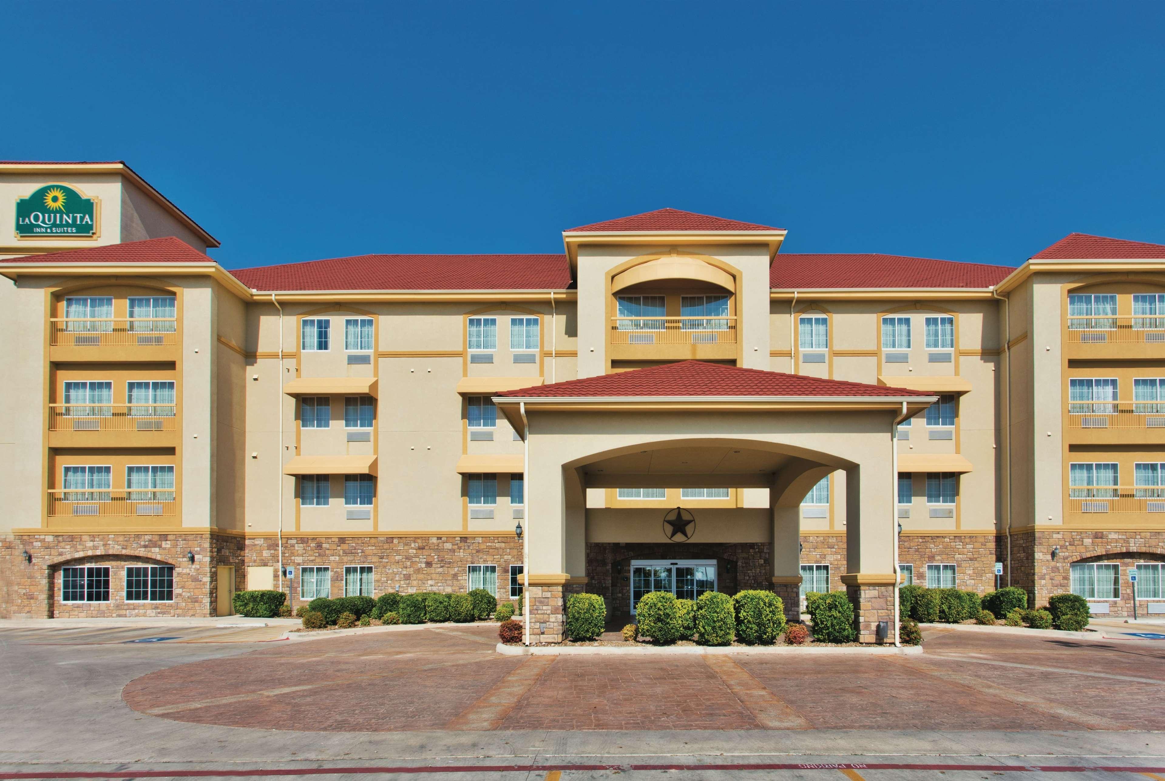 La Quinta Inn And Suites By Wyndham - Шерц Екстериор снимка