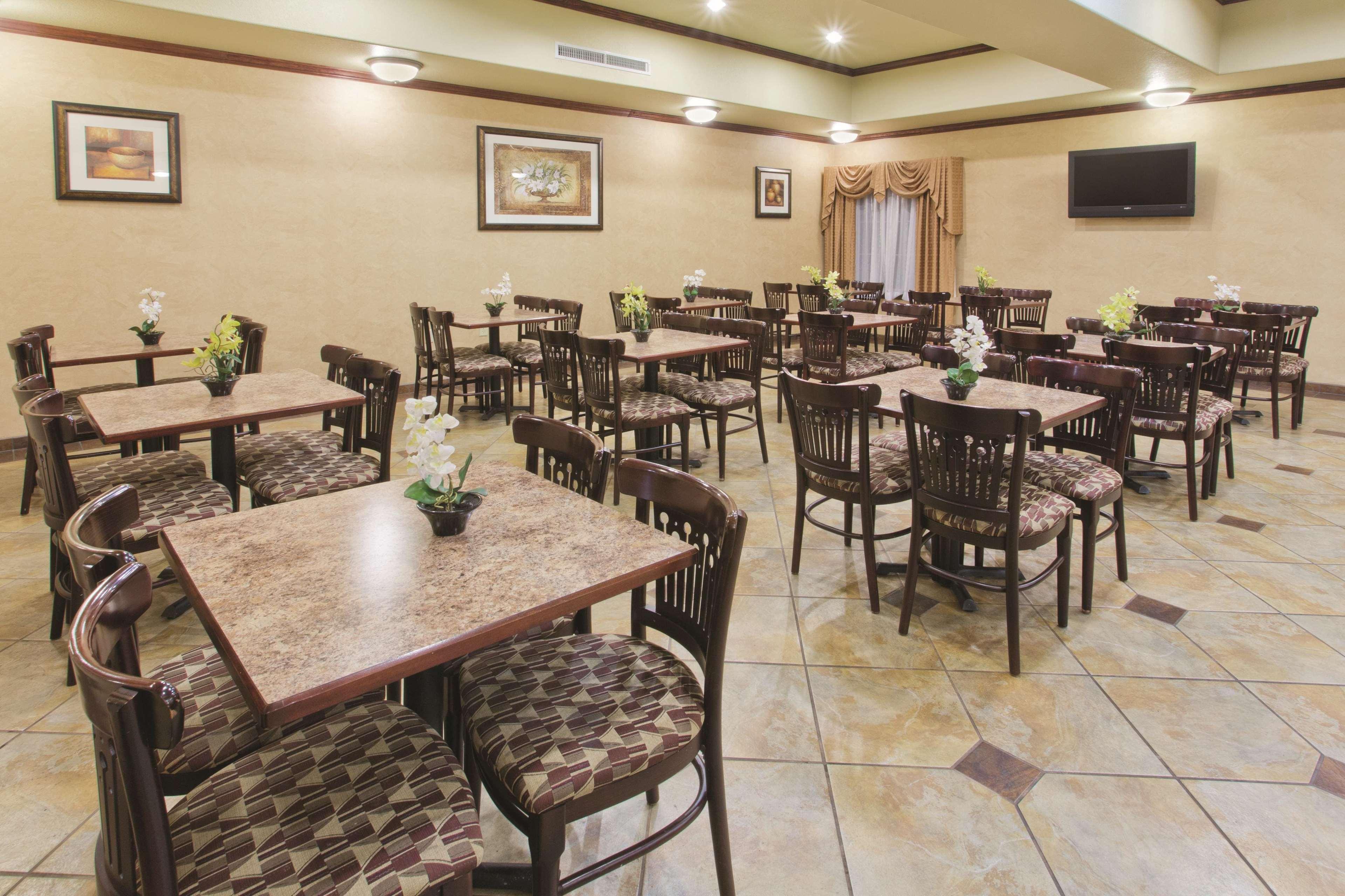 La Quinta Inn And Suites By Wyndham - Шерц Екстериор снимка