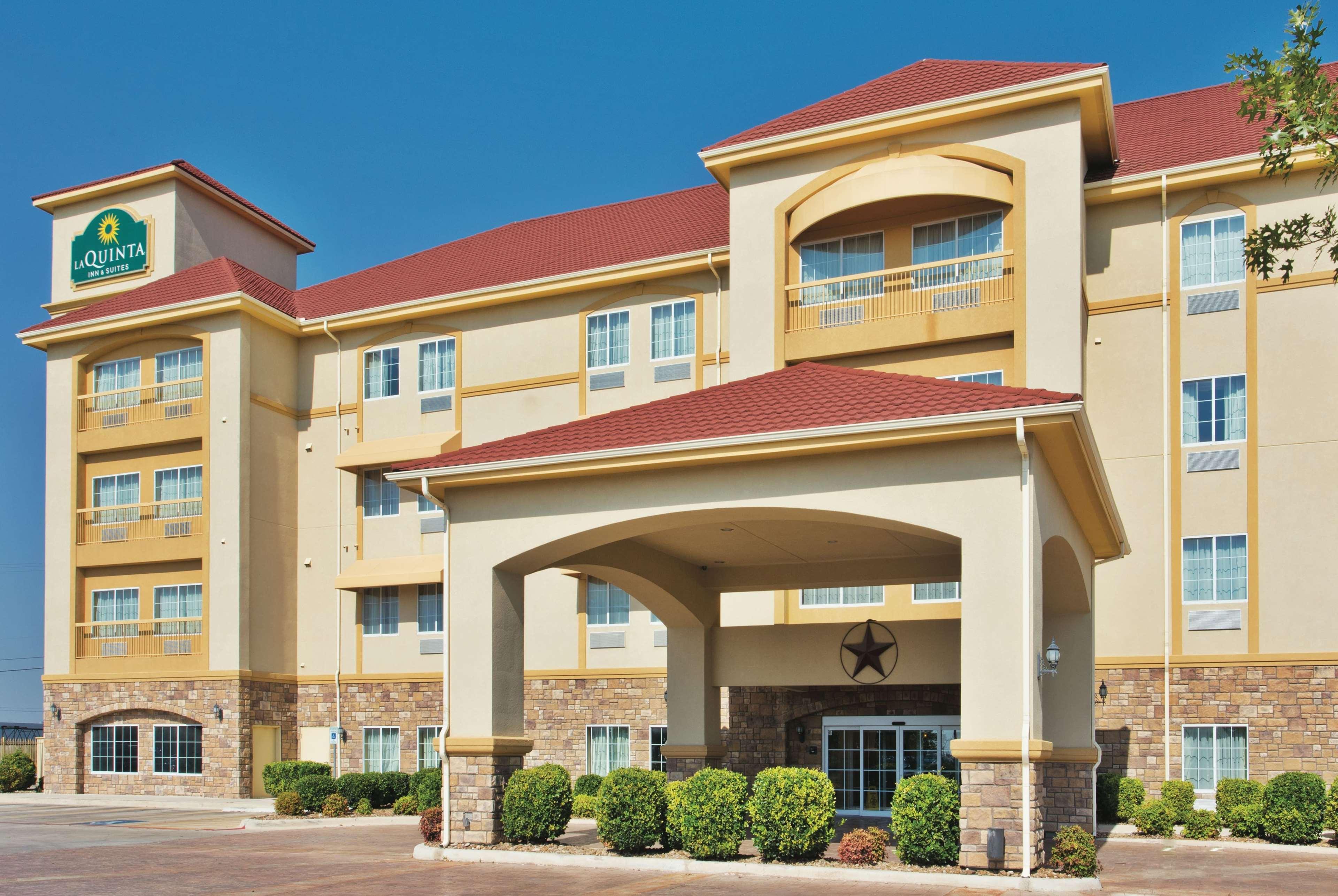 La Quinta Inn And Suites By Wyndham - Шерц Екстериор снимка