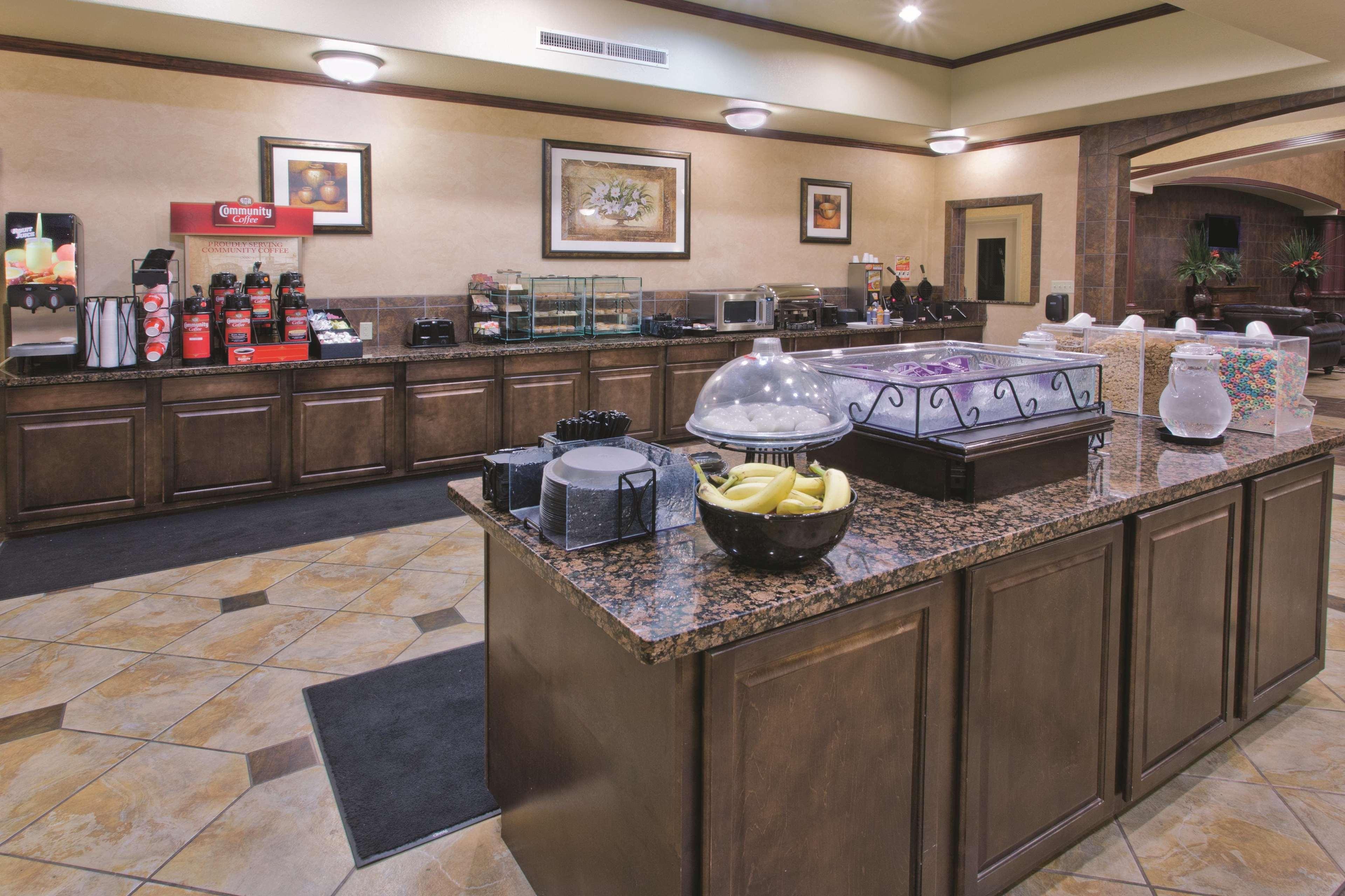 La Quinta Inn And Suites By Wyndham - Шерц Екстериор снимка